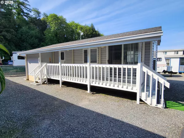 16219 LOWER HARBOR RD #22, Brookings, OR 97415