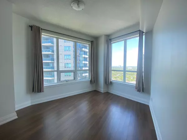 Markham, ON L3T 0C8,7161 Yonge ST #2132