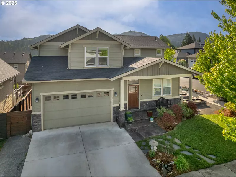 1841 4TH ST, Hood River, OR 97031