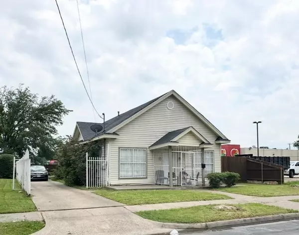Dallas, TX 75208,714 Sunset Avenue