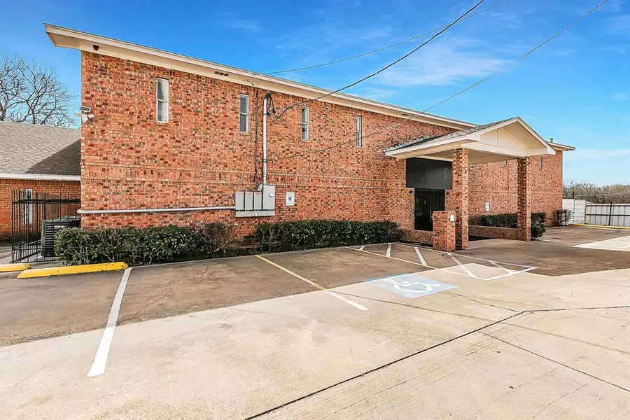 5007 Ivy Lane, Dallas, TX 75241