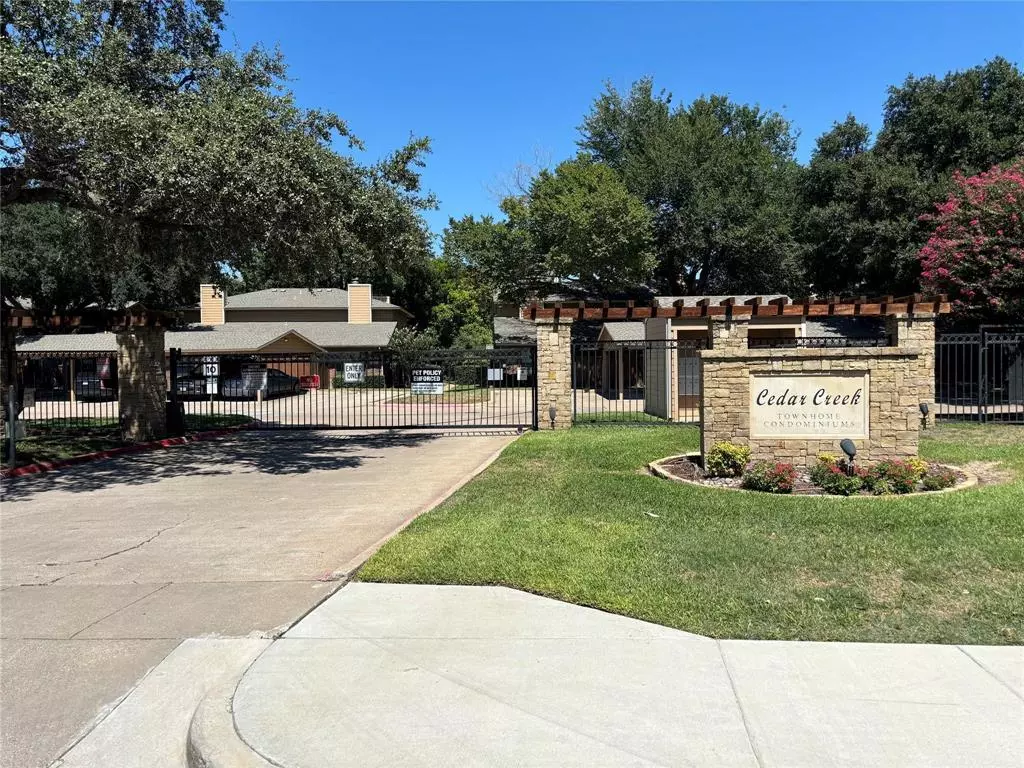 Benbrook, TX 76109,5731 Cedar Creek Drive