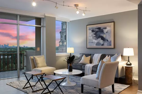 Dallas, TX 75225,6211 W Northwest #701