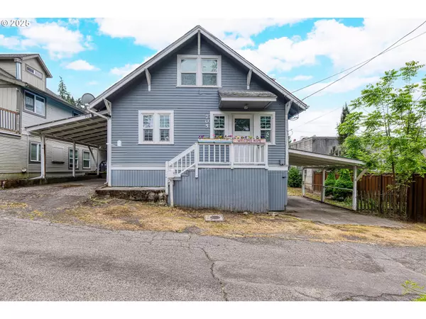 705 JACKSON ST, Oregon City, OR 97045