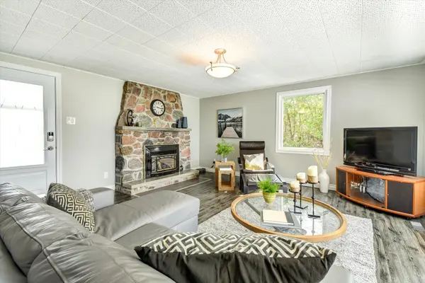 Selwyn, ON K0L 1T0,81 Lakeshore BLVD