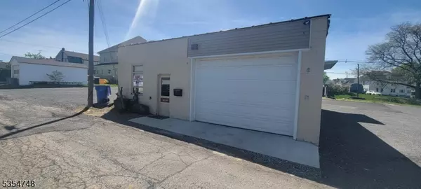 555 Memorial Parkway, Phillipsburg Town, NJ 08865