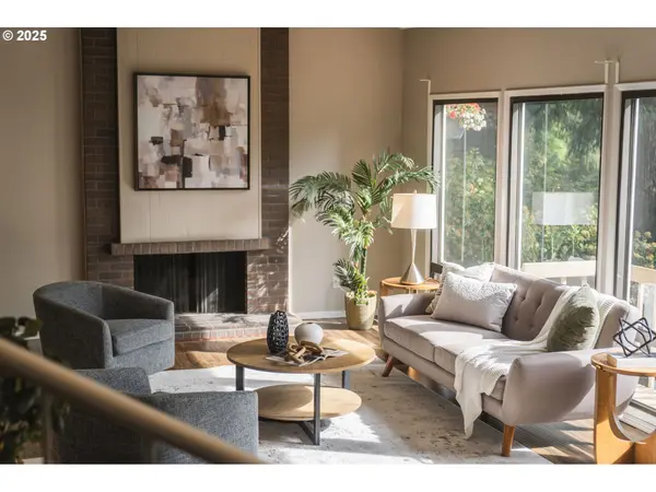 Lake Oswego, OR 97035,48 AQUINAS