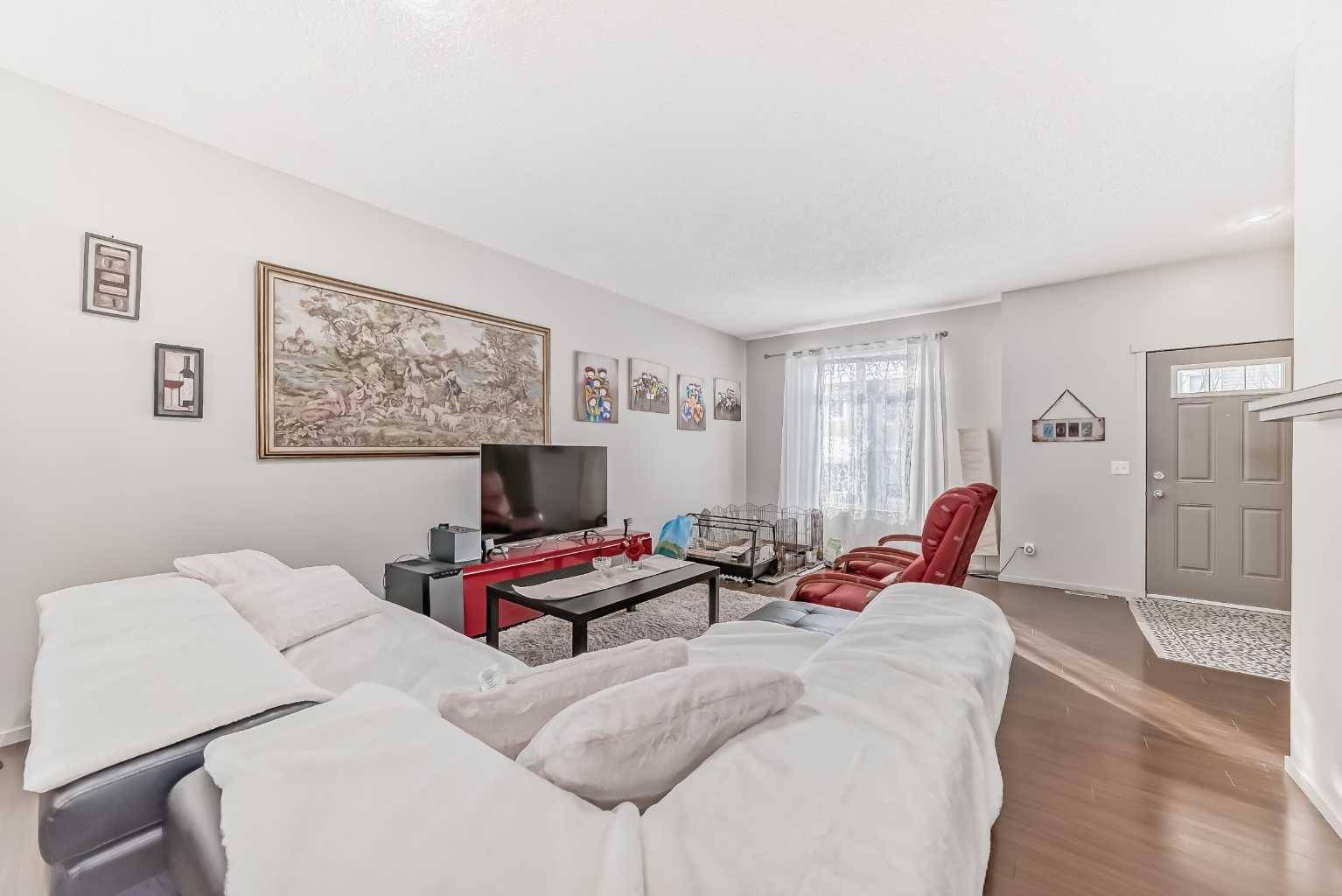 Calgary, AB T3P 0B6,300 Evanscreek CT Northwest #22