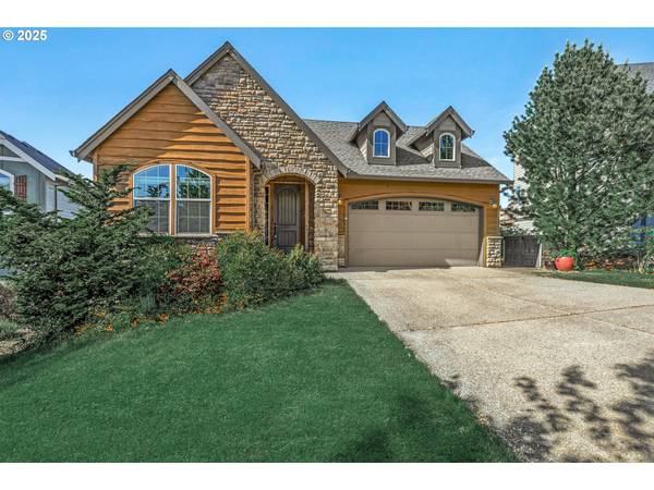 13657 SE MOUNTAIN CREST DR, Happy Valley, OR 97086