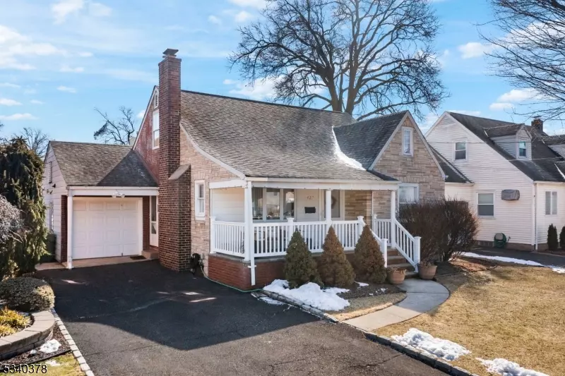 427 Rosewood Ter, Linden City, NJ 07036