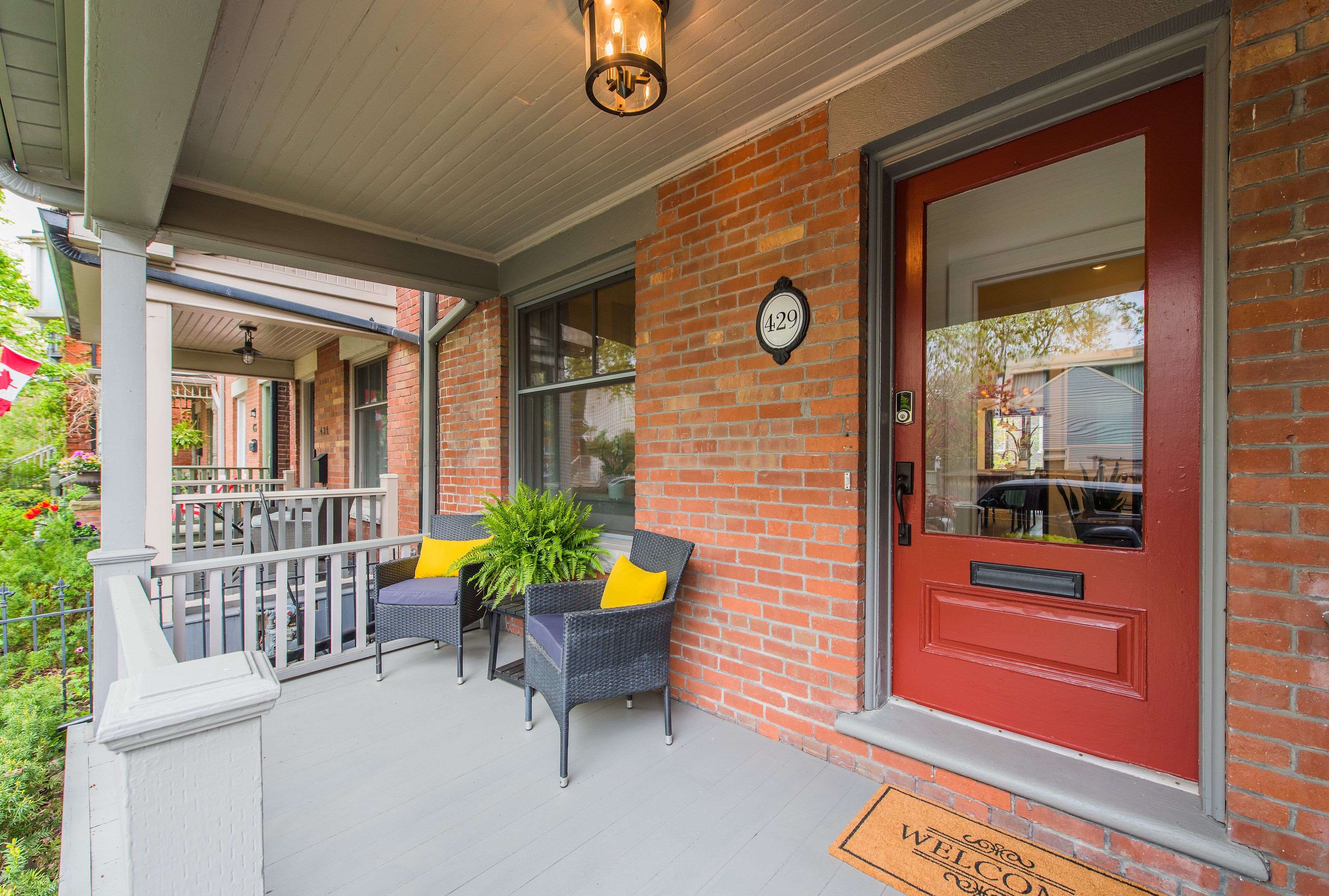 Toronto C08, ON M4X 1V6,429 Sumach ST