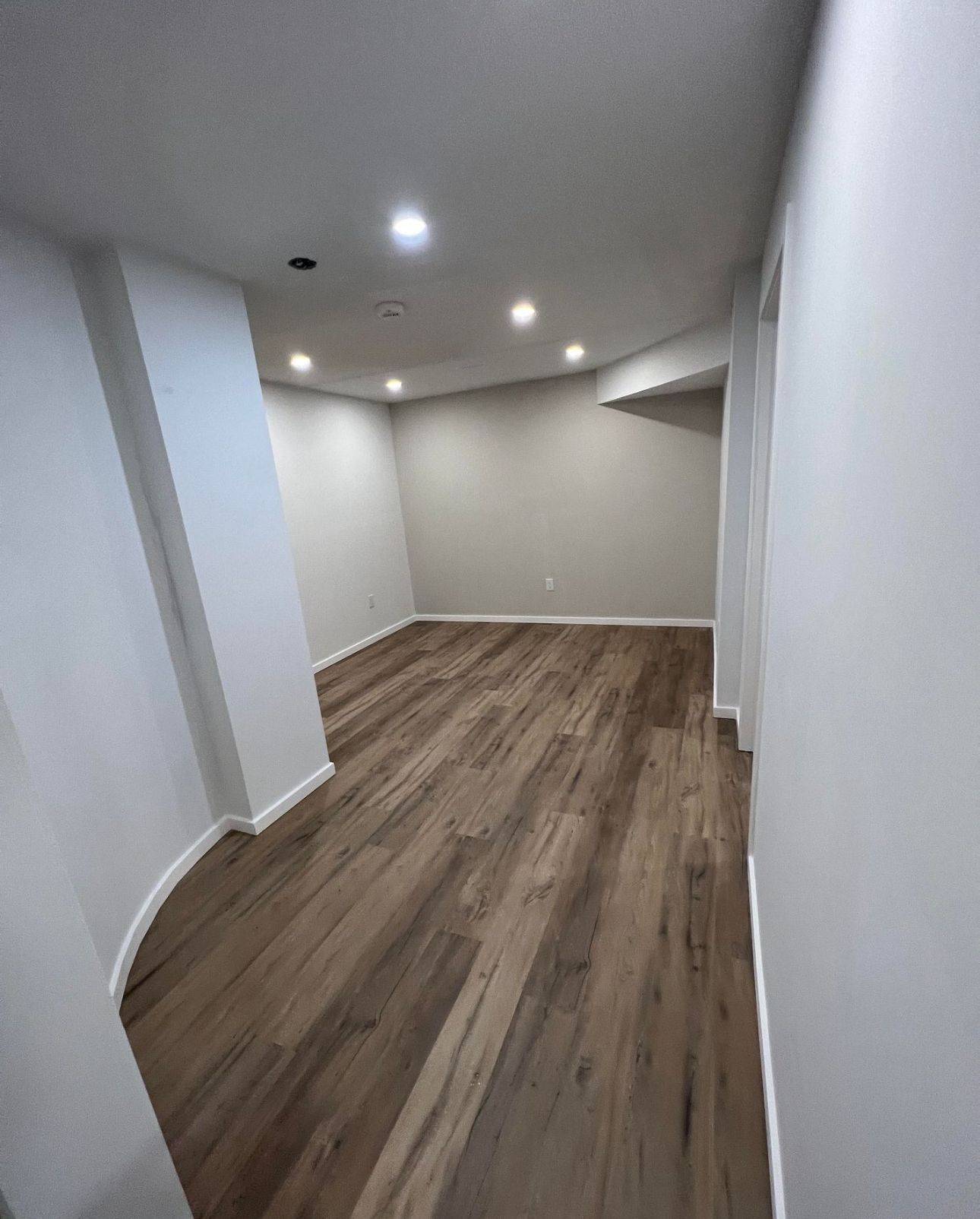 Richmond Hill, ON L4C 5M7,202 Glenada CT #Basemen