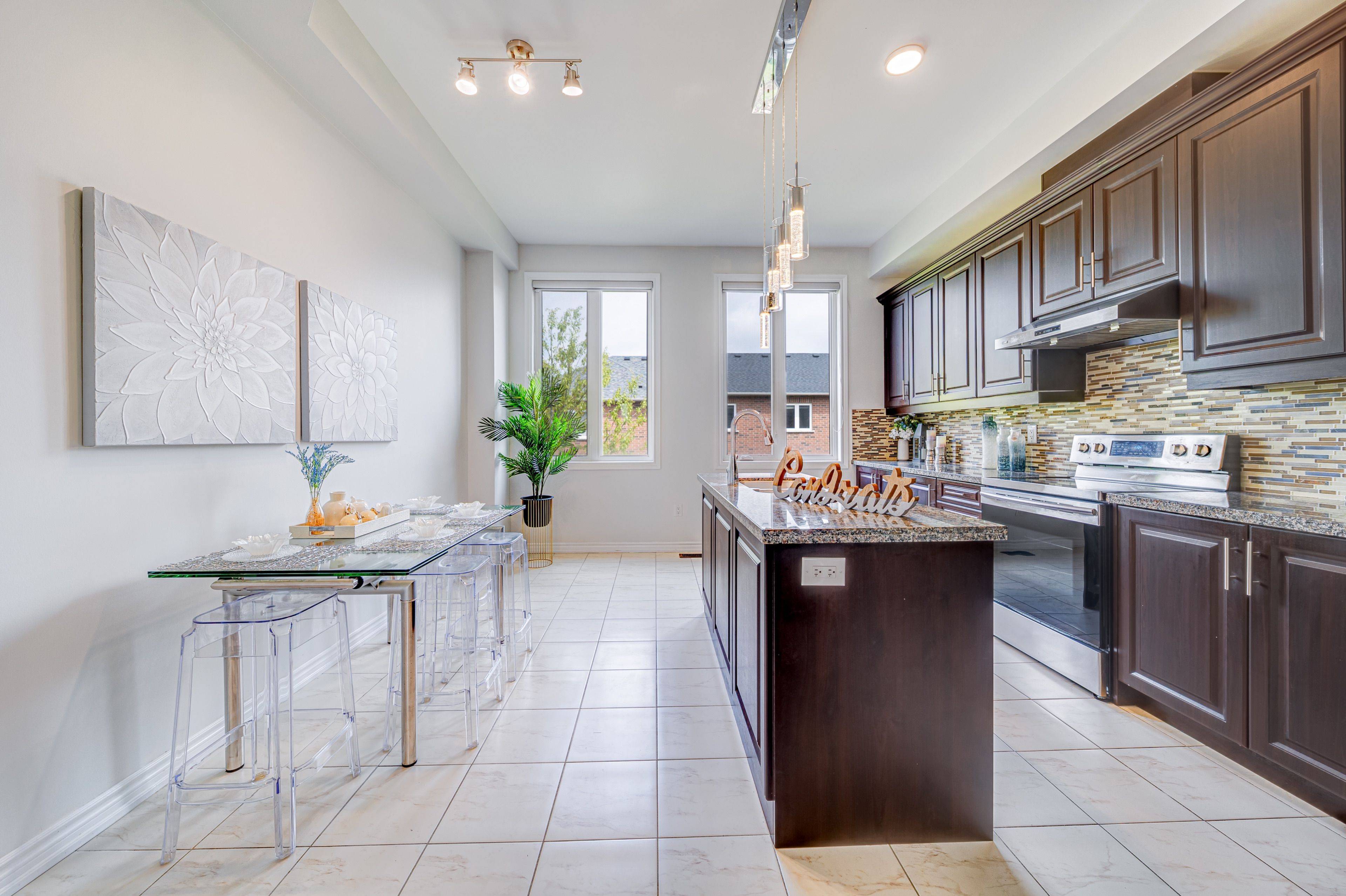 Markham, ON L6E 0T8,6 Hyderabad LN