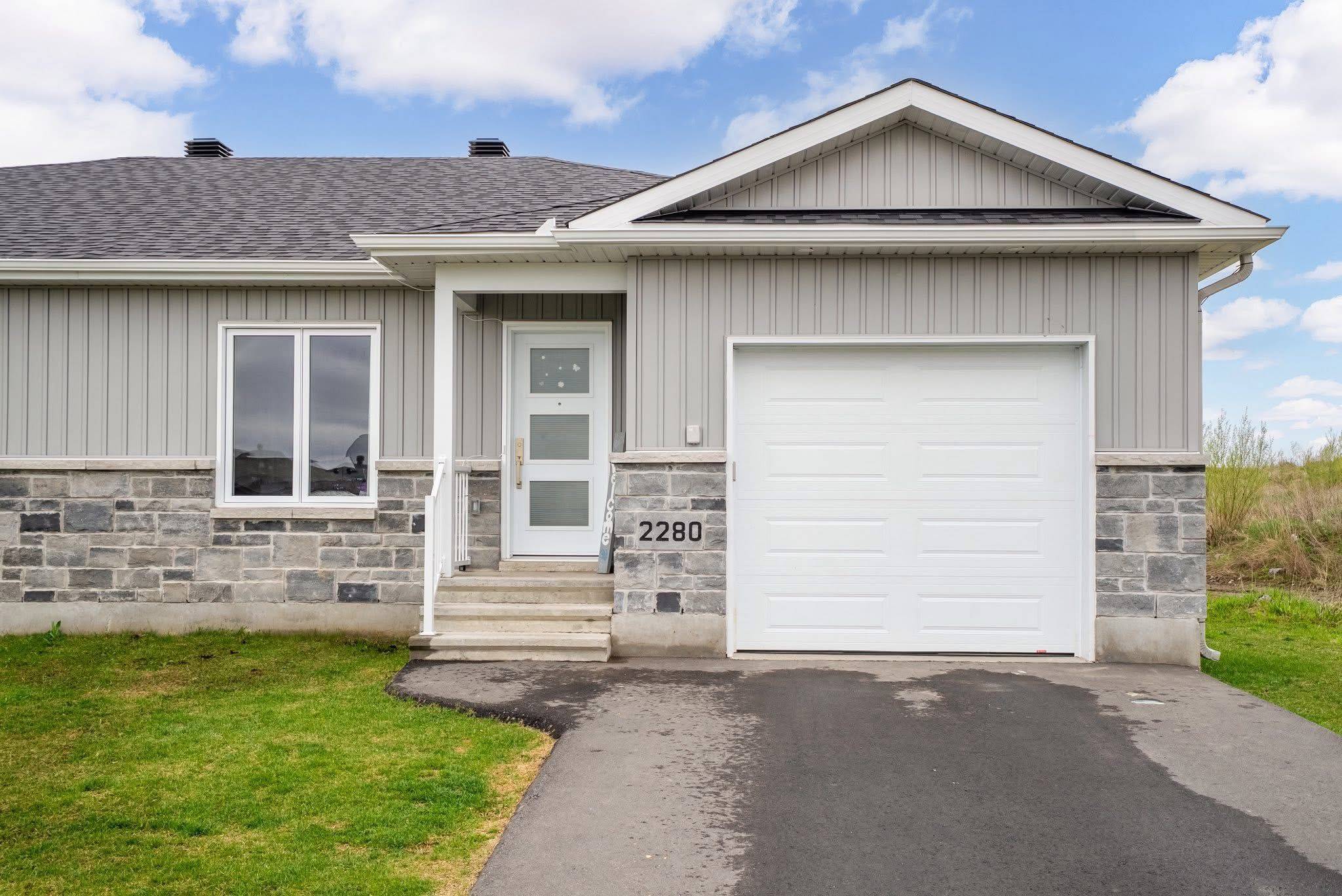 2280 Crewson CT, Cornwall, ON K6H 0H9