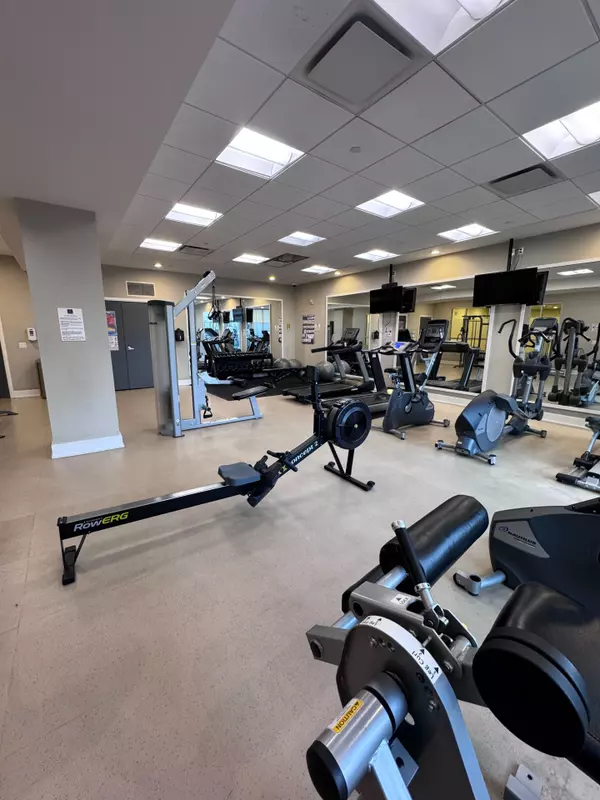 Richmond Hill, ON L4B 0C6,372 Hwy 7 N/A E #123 B