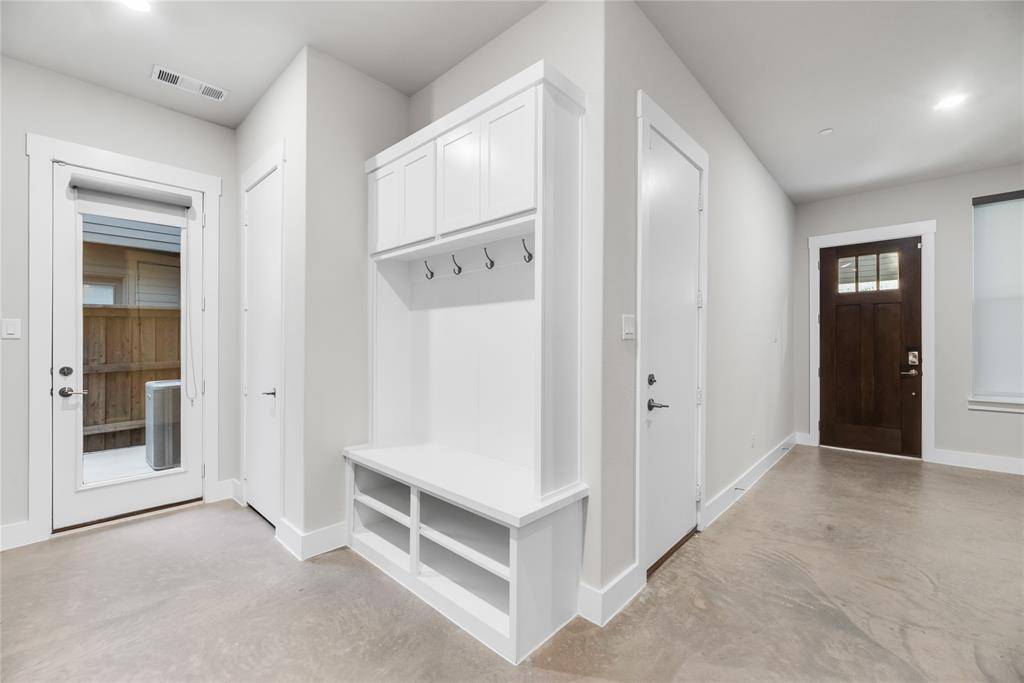 Dallas, TX 75208,625 N Tyler Street #402