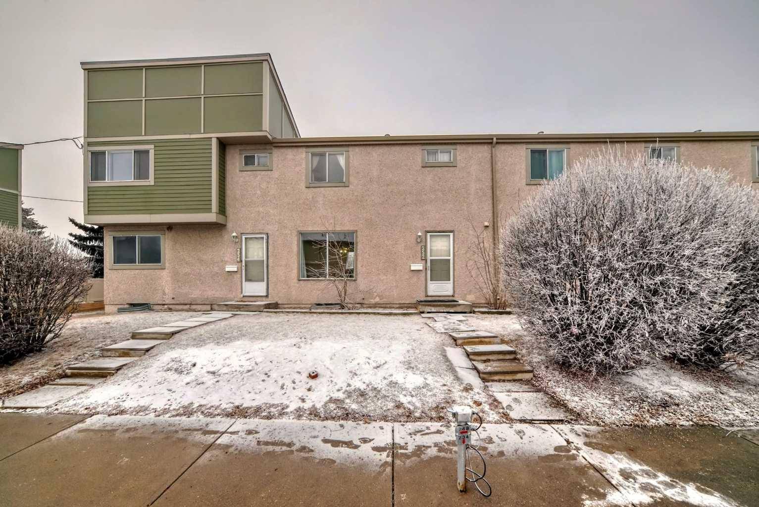 Calgary, AB T2K 3S3,406 Blackthorn RD Northeast #252