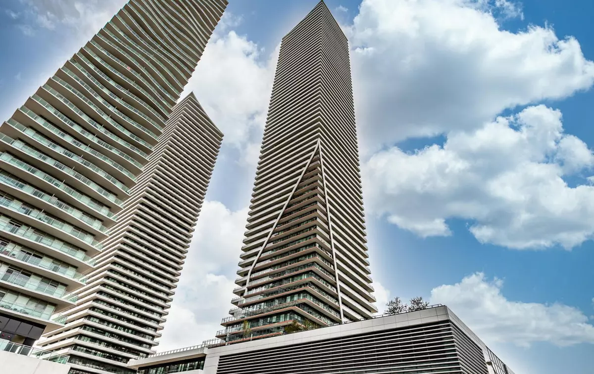 Toronto W06, ON M8V 0J1,30 Shore Breeze DR #2213