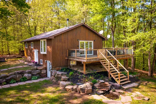 917 Portage RD, Lake Of Bays, ON P1H 2J6