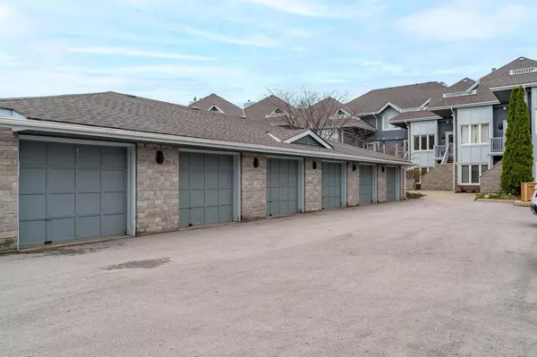 Collingwood, ON L9Y 5C7,849-851 Suncrest CIR