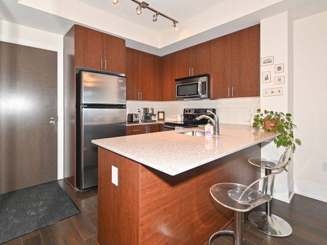 Toronto C01, ON M5V 1C1,560 Front ST W #1003