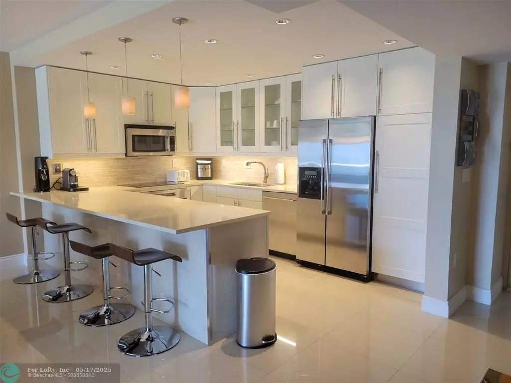 Sunny Isles Beach, FL 33160,19370 Collins Ave #1218
