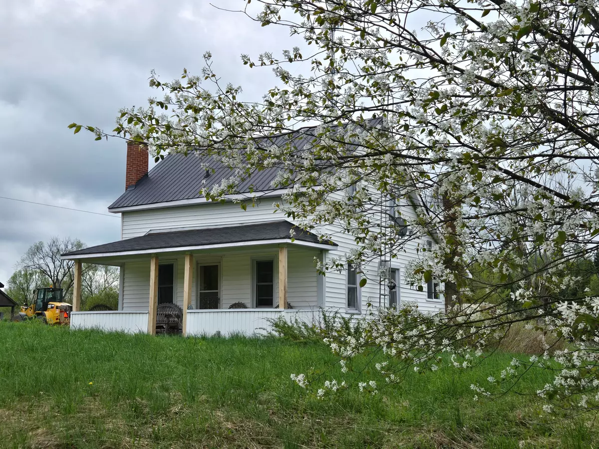 Highlands East, ON K0L 2Y0,1047 MCCREA RD