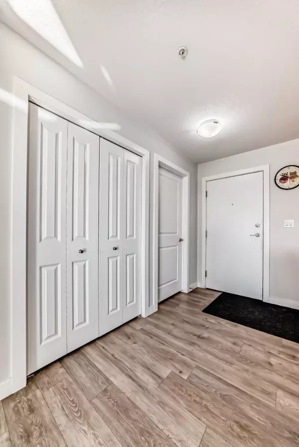 Calgary, AB T3J 0S6,6118 80 AVE NE #3311