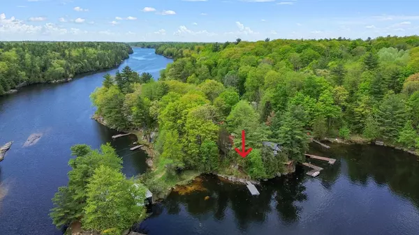 Leeds And The Thousand Islands, ON K0E 1N0,959 Narrows LN