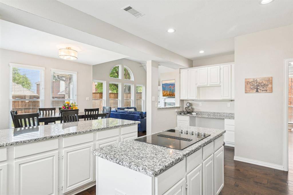 Plano, TX 75025,7812 Alderwood Place