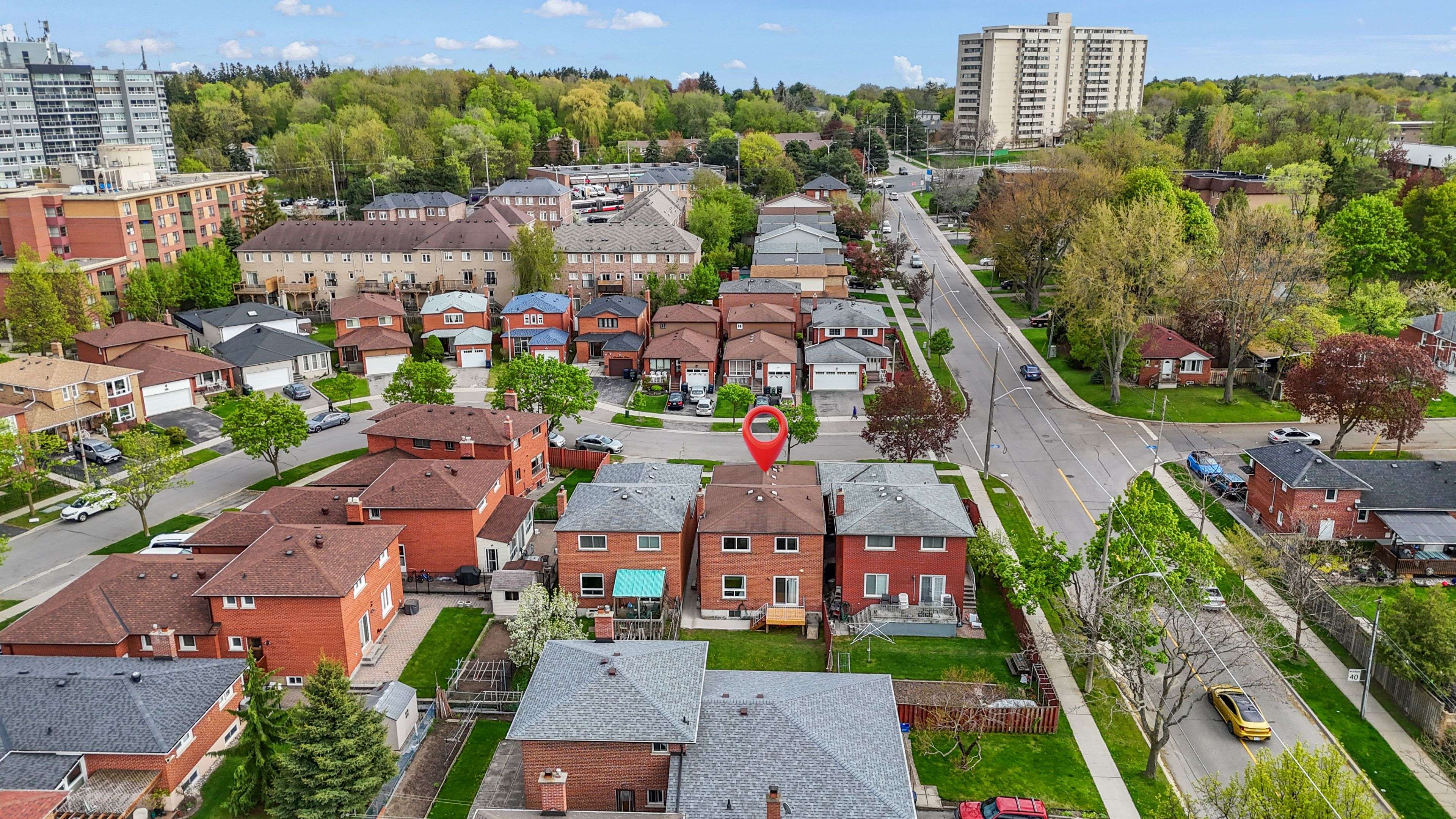 Toronto E08, ON M1M 2G7,4 Greendowns DR