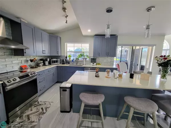 Dania Beach, FL 33004,614 Trafalgar Ct