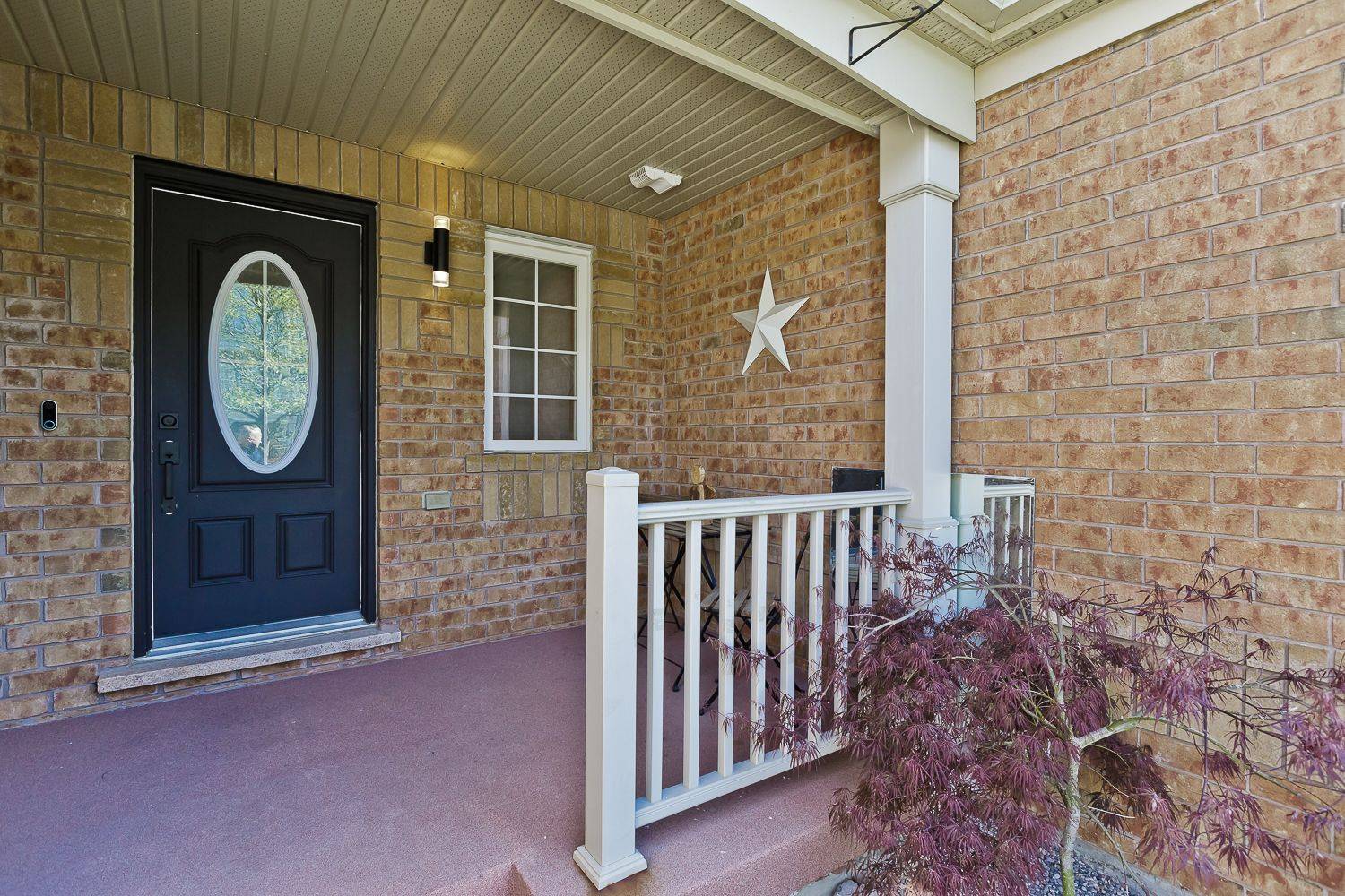 Milton, ON L9T 0Z8,883 Fowles CT