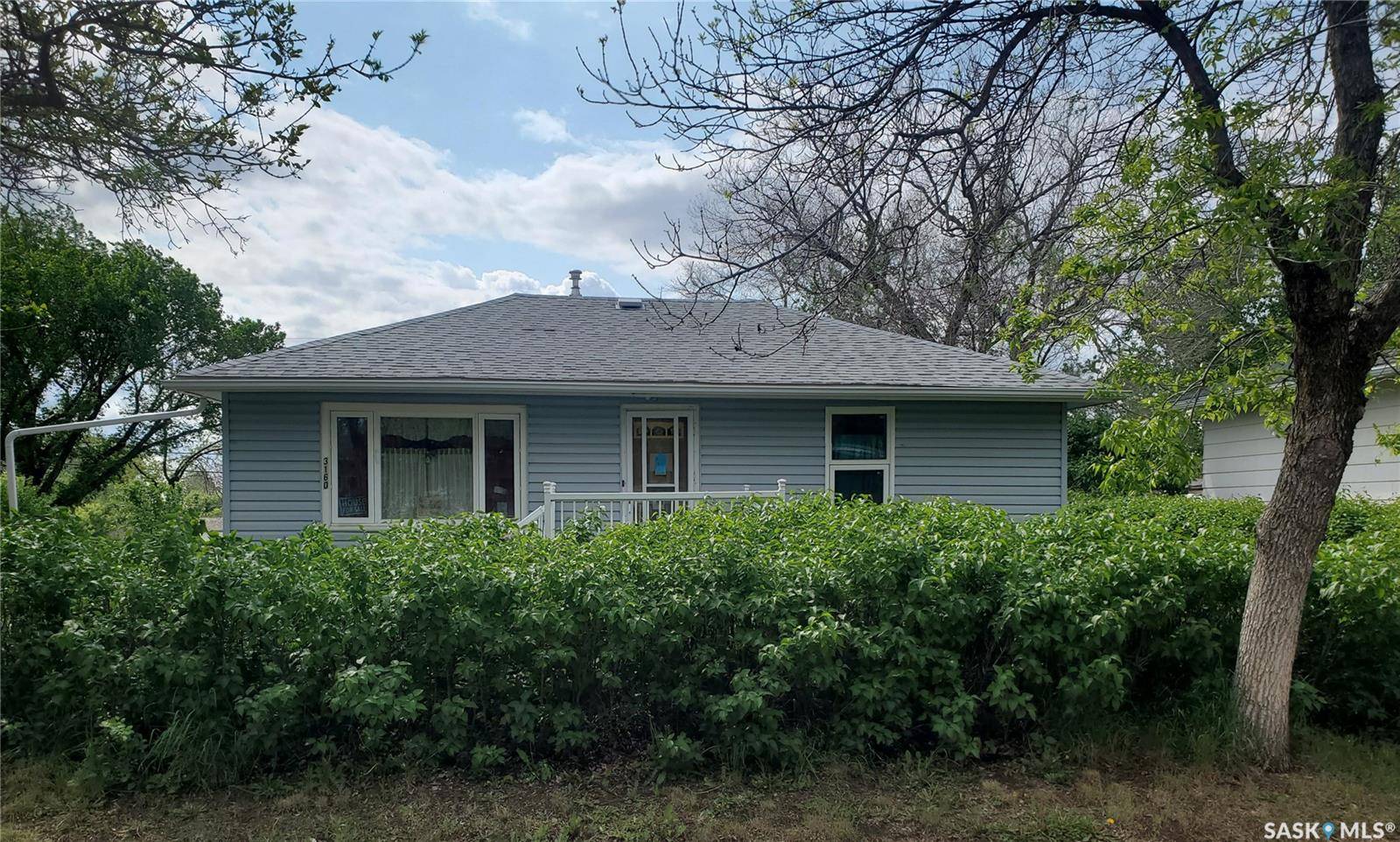 3160 Rutland AVENUE, Gull Lake, SK S0N 1A0