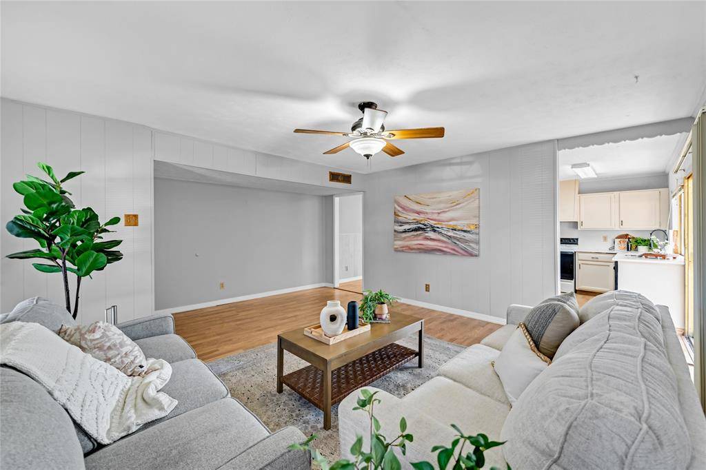 Rowlett, TX 75089,5920 Maple Lane