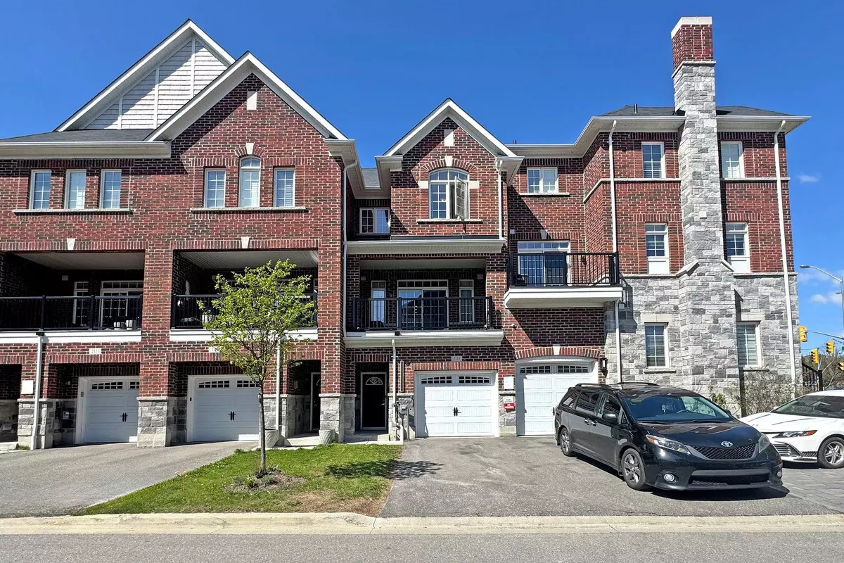 Pickering, ON L1X 0E1,2115 Brock RD