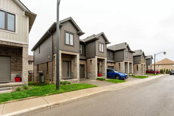 Hamilton, ON L9G 0G4,377 Glancaster RD #20