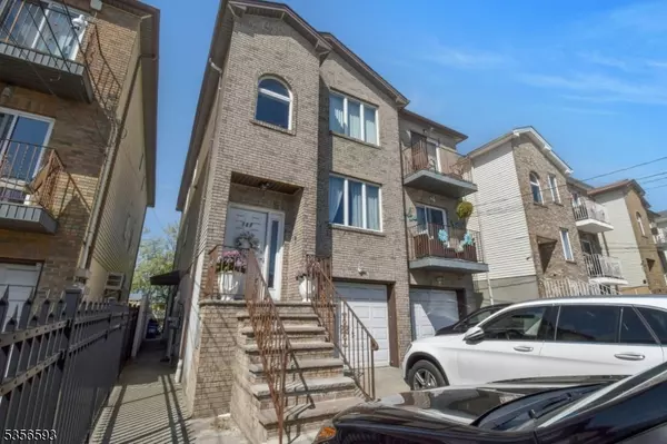 Newark City, NJ 07105,127 Brill St