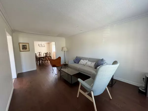 Oakville, ON L6M 1V7,1232 Bonnybank CT #Upper