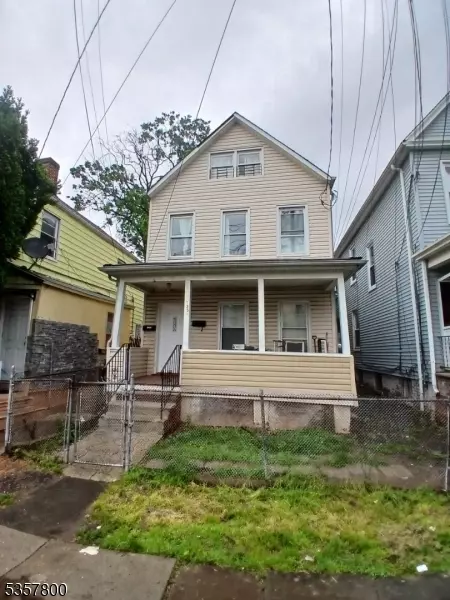 133 Smith St, Elizabeth City, NJ 07201