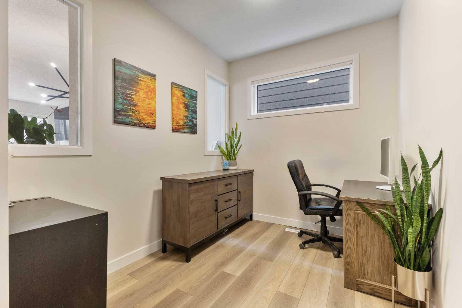 Calgary, AB T3M 3M5,63 Magnolia CT Southeast