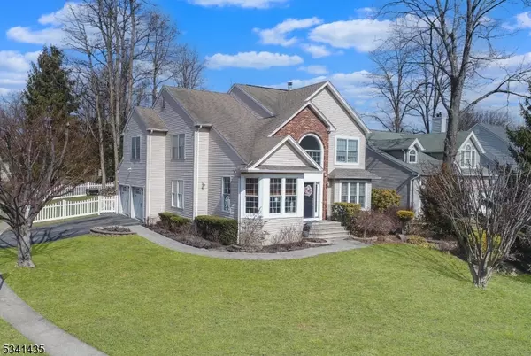 11 Blazure Dr, Bernardsville Boro, NJ 07924