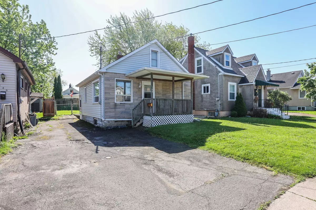 Welland, ON L3B 1T6,144 McAlpine AVE S