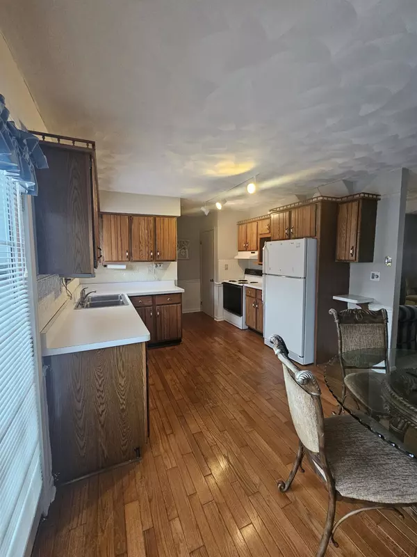 Machesney Park, IL 61115,341 NORTHWAY PARK RD #5