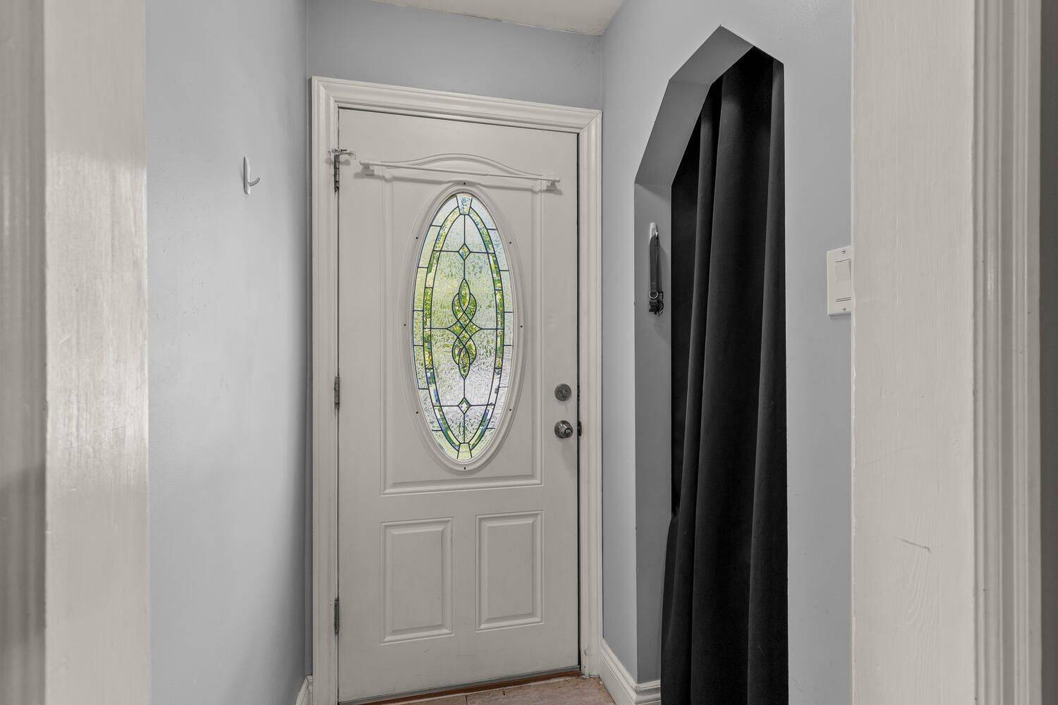 London East, ON N5Y 2C4,196 Harley ST