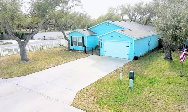 101 Treasure St., Rockport, TX 78382