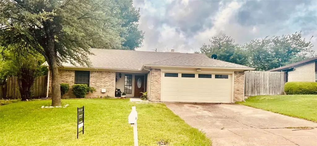3605 Woodmoor Road, Fort Worth, TX 76133