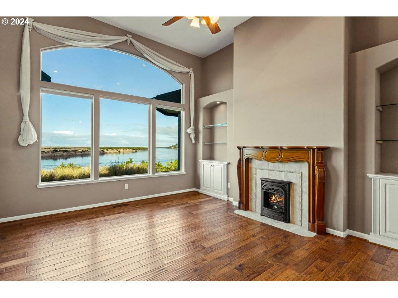 Florence, OR 97439,1 MARIELLE LN
