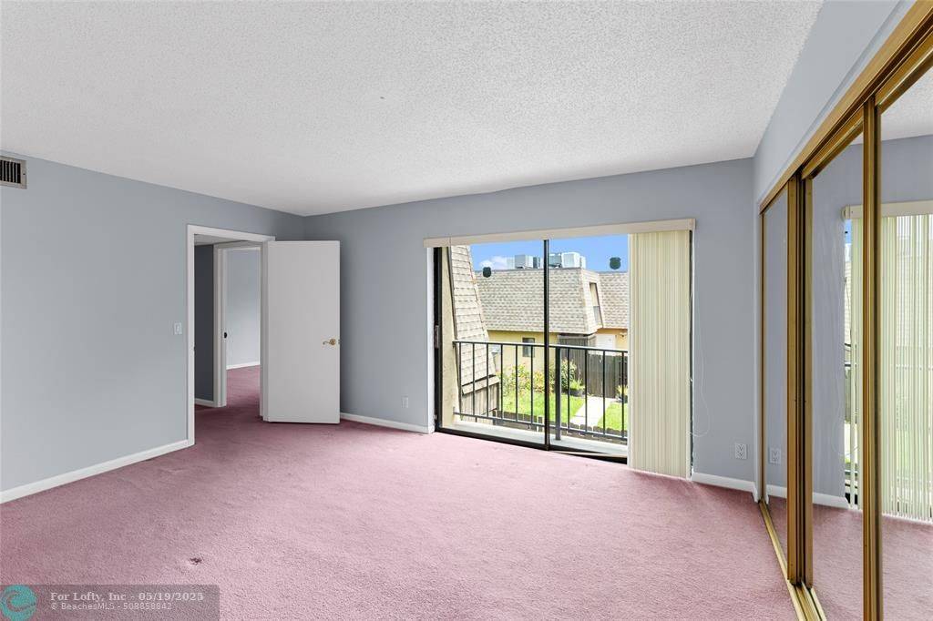 Palm Springs, FL 33461,203 Waterview Dr  #902