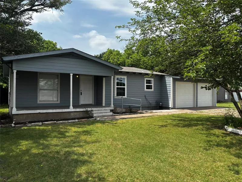 322 W Camp Wisdom Road, Duncanville, TX 75116
